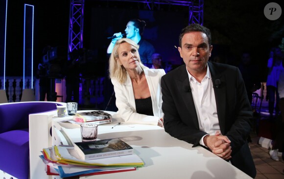 Vanessa Burggraf et Yann Moix - Enregistrement de l'émission "On n'est pas couché" à la Villa Domergue lors du 70ème Festival International du Film de Cannes le 24 mai 2017. L'émission sera diffusée le 27 mai sur France 2. © Denis Guignebourg/Bestimage24/05/2017 - Cannes