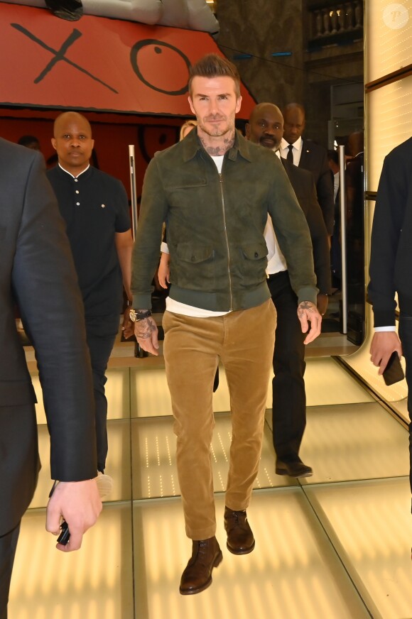 David Beckham fait la promotion de ses produits cosmétiques pour hommes House 99 (soins pour le visage, la barbe, le corps et les cheveux) dans la boutique éphémère le de House 99 aux Galeries Lafayette Champs-Élysées, à Paris, France, le 21 mai 2019.