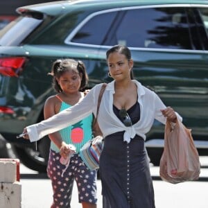 Exclusif - Christina Milian enceinte est allée faire des courses avec sa fille Violet à Los Angeles le 2 septembre 2019