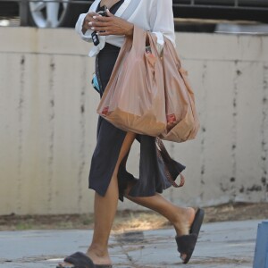 Exclusif - Christina Milian enceinte est allée faire des courses avec sa fille à Los Angeles le 2 septembre 2019