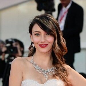 Delphine Wespiser (habillée en C. Guillarmé) sur le tapis rouge du film "About Endlessness" lors du 76ème festival international du film de Venise, la Mostra, le 3 septembre 2019.