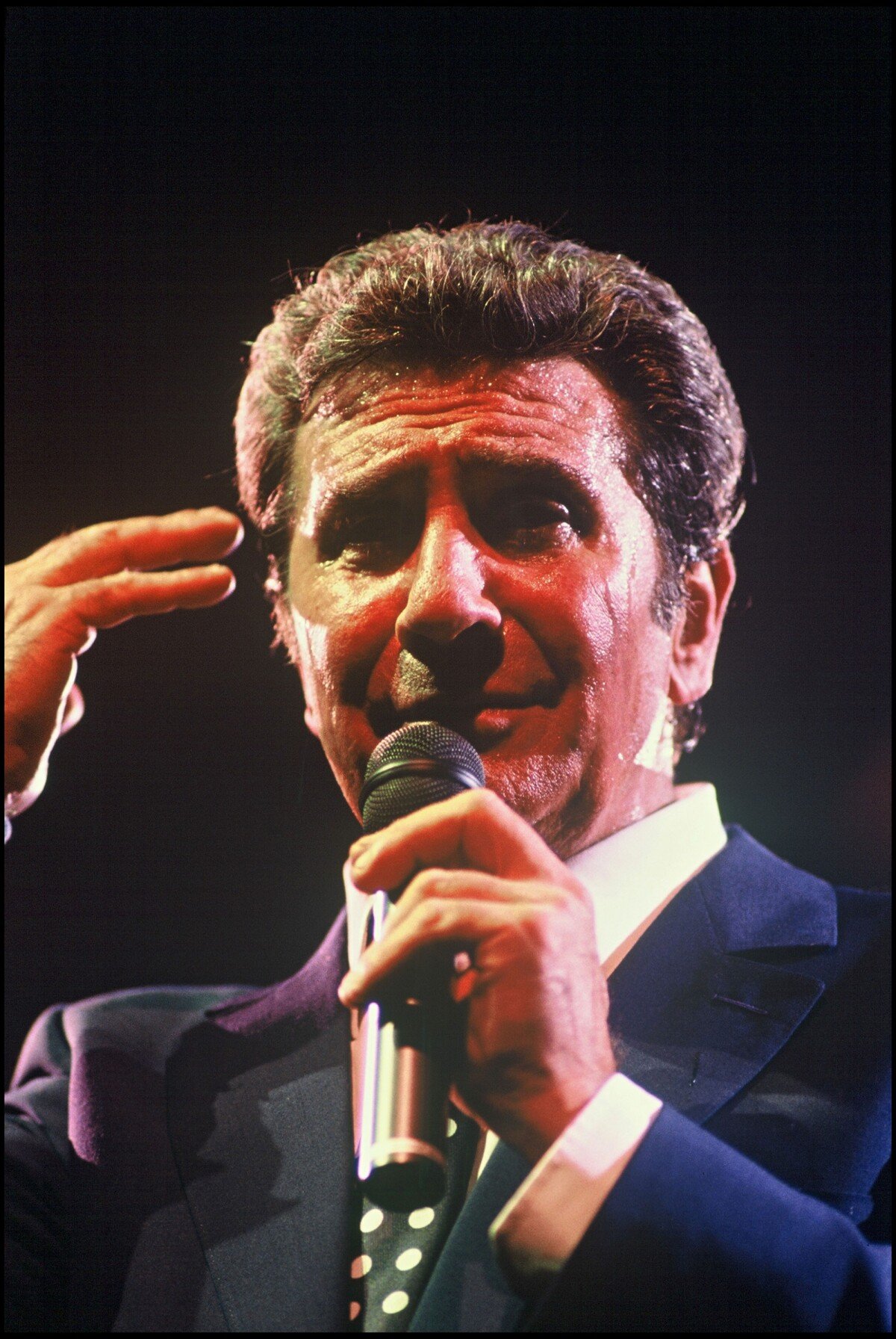 Photo : ARCHIVES - Gilbert Bécaud en concert à l'Olympia, le 9 novembre ...