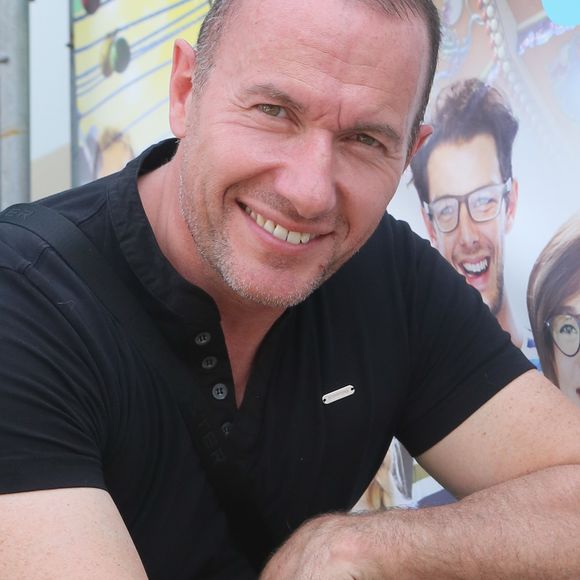 Exclusif - Pascal Soetens - Inauguration de la fête Arc-en-ciel pour la diversité au profit de l'association "Eva pour la vie" à la Foire du Trône à Paris, le 29 mai 2017. © CVS/Bestimage