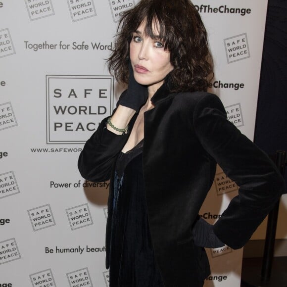 Exclusif - Isabelle Adjani - Lancement du site de la marque "Safe World Peace" à la Société d'Encouragement pour l'Industrie Nationale à Paris, le 22 octobre 2018. © Pierre Perusseau/Bestimage