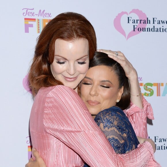 Marcia Cross et Eva Longoria au photocall du gala caritatif "Farrah Fawcett Foundation" au Wallis Annenberg Center for the Performing Arts à Los Angeles, le 6 septembre 2019.