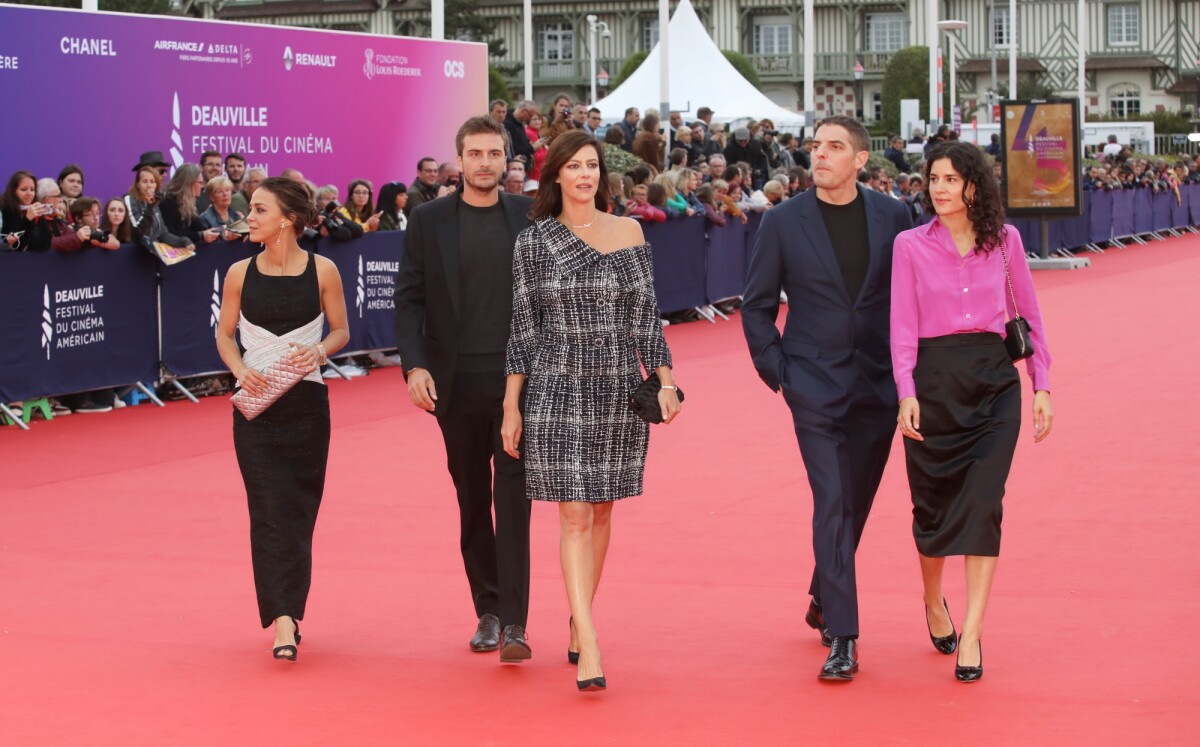 Vidéo : Alice Belaïdi, Roman Kolinka, Anna Mouglalis, Marie-Louise