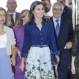 La reine Letizia d'Espagne (jupe Carolina Herrera) présidait le 5 septembre 2019 à Madrid la 3e Journée sur le traitement informatif du handicap dans les médias.
