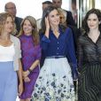 La reine Letizia d'Espagne (jupe Carolina Herrera) présidait le 5 septembre 2019 à Madrid la 3e Journée sur le traitement informatif du handicap dans les médias.