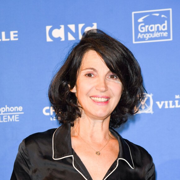 Zabou Breitman arrive au dîner au Domaine de Veuze lors de la 12e édition du festival du Film Francophone d'Angoulême, France, le 24 août 2019. © Coadic Guirec/Bestimage