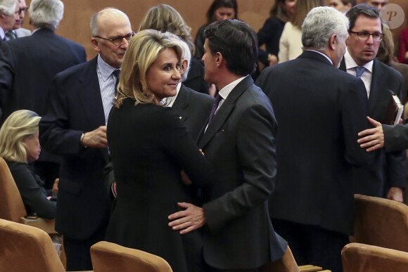 Manuel Valls et Susana Gallardo lors de la soirée des Prix du Royaume d'Espagne pour les entreprises (Premio Reino de España a la Trayectoria Empresarial) à l'école de commerce Institut d'études supérieures de commerce (IESE) de Barcelone, Espagne, le 25 février 2019.