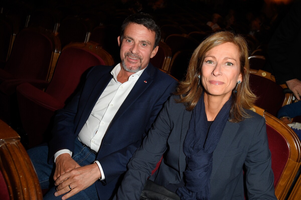 Photo Manuel Valls Avec Sa Femme Anne Gravoin à La Générale De La Pièce La Vraie Vie Au