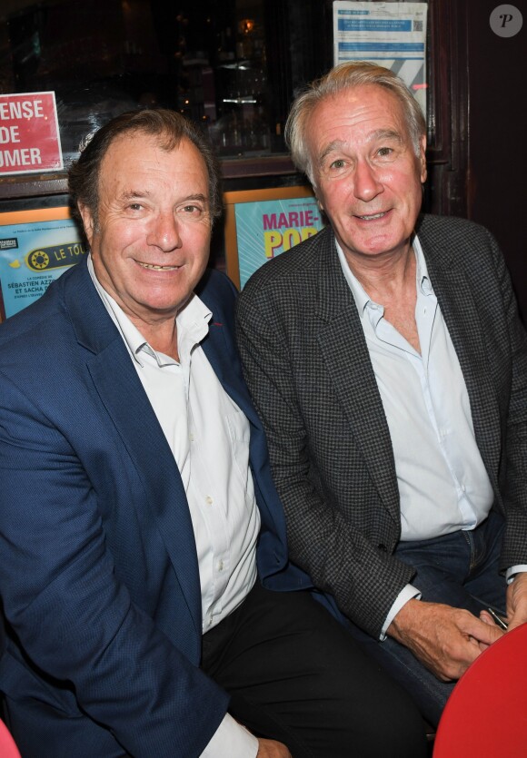 Daniel Russo (maître de cérémonie) et Bernard Le Coq lors de la 5ème édition des "Trophées du Bien-Etre" au théâtre de la Gaité-Montparnasse à Paris, France, le 16 septembre 2019. © Coadic Guirec/Bestimage