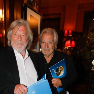 Daniel Benoin, Pierre Arditi - Soirée de présentation de la première édition du Festival CinéRoman à la Closerie des Lilas à Paris le 16 septembre 2019. © Christophe Clovis / Bestimage16/09/2019 - Paris