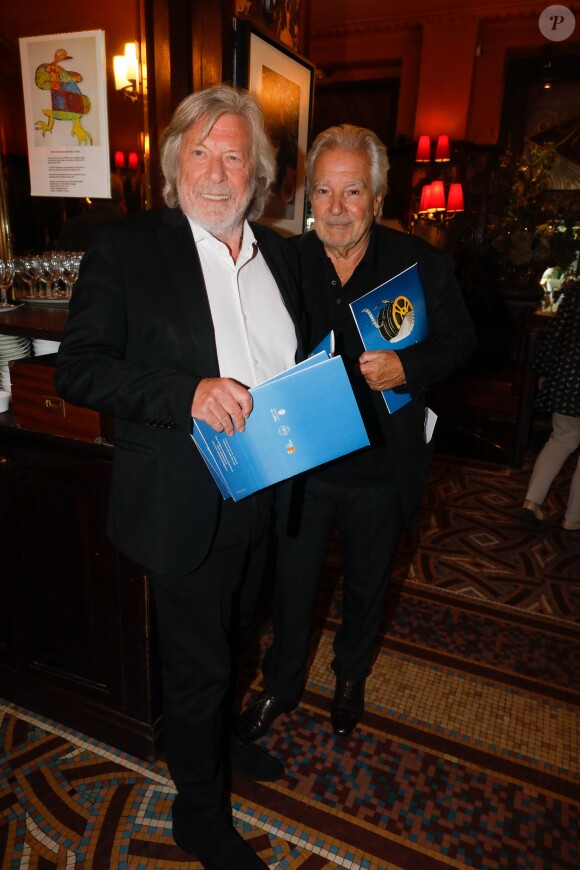 Daniel Benoin, Pierre Arditi - Soirée de présentation de la première édition du Festival CinéRoman à la Closerie des Lilas à Paris le 16 septembre 2019. © Christophe Clovis / Bestimage16/09/2019 - Paris