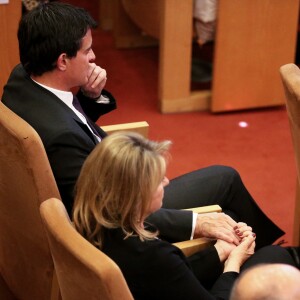 Manuel Valls et Susana Gallardo lors de la soirée des Prix du Royaume d'Espagne pour les entreprises (Premio Reino de España a la Trayectoria Empresarial) à l'école de commerce Institut d'études supérieures de commerce (IESE) de Barcelone, Espagne, le 25 février 2019.