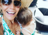 Laura Tenoudji : Sa fille de 2 ans lui pique son sac à main