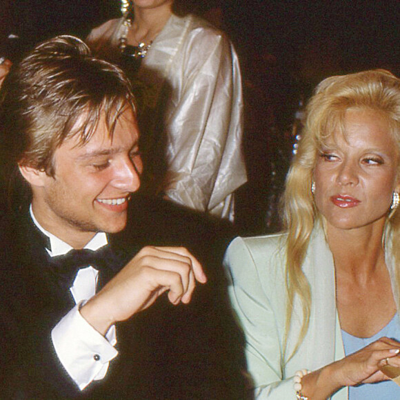 Johnny Hallyday , David Hallyday et Sylvie Vartan à Cannes en 1986.