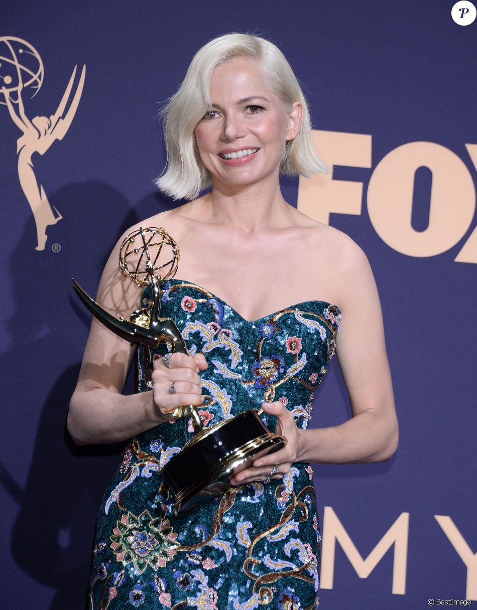 Michelle Williams (en  Louis Vuitton)  aux Emmy Awards à Los Angeles, le 22 septembre 2019.