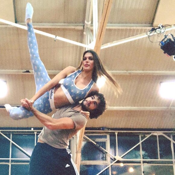 Anthony Colette et Iris Mittenaere dans la saison 9 de "Danse avec les stars", diffusée en 2018 sur TF1.