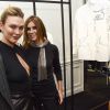 Karlie Kloss et Carine Roitfeld assistent au vernissage de l'exposition "A Tribute to Karl Lagerfeld: The White Shirt Project". Paris, le 25 septembre 2019.