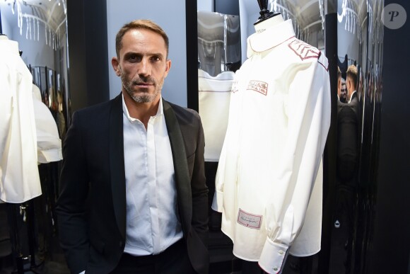 Sebastien Jondeau assiste au vernissage de l'exposition "A Tribute to Karl Lagerfeld: The White Shirt Project". Paris, le 25 septembre 2019.