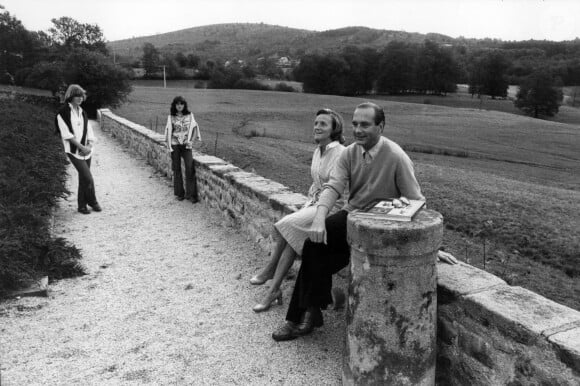Jacques Chirac le 30 août 1976, apres sa démission de Premier ministre du gouvernement de Giscard d'Estaing, démission annoncée le 25 aout 1976. Jacques Chirac se repose en famille au chateau de Bity a Sarran en Correze, avec son épouse Bernadette et ses deux filles Claude et Laurence. - Photo by Buthaud/ANDBZ/ABACAPRESS.COM