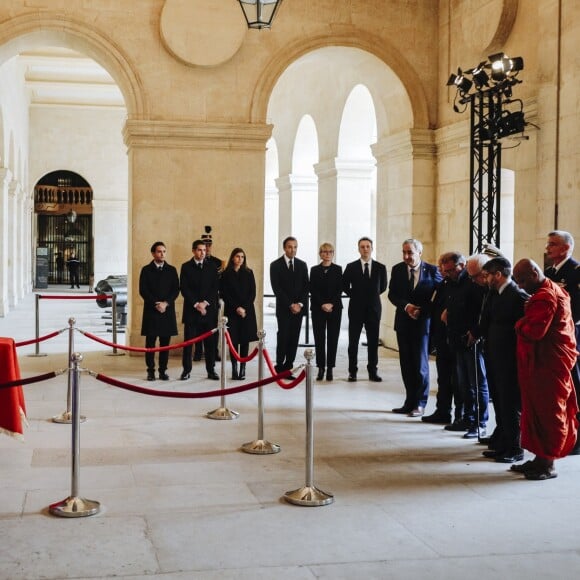 Claude Chirac, son fils Martin Rey-Chirac, son mari Fréderic Salat-Baroux et les enfants de Fréderic : Alexandre, Nicolas et Esther - Les autorités religieuses rendent hommage à Jacques Chirac - Cérémonie inter-religieuse et Recueillement populaire en hommage au président Jacques Chirac dans la cour des Invalides à Paris le 29 Septembre 2019. © Kamil Zihnioglu/ Pool / Bestimage