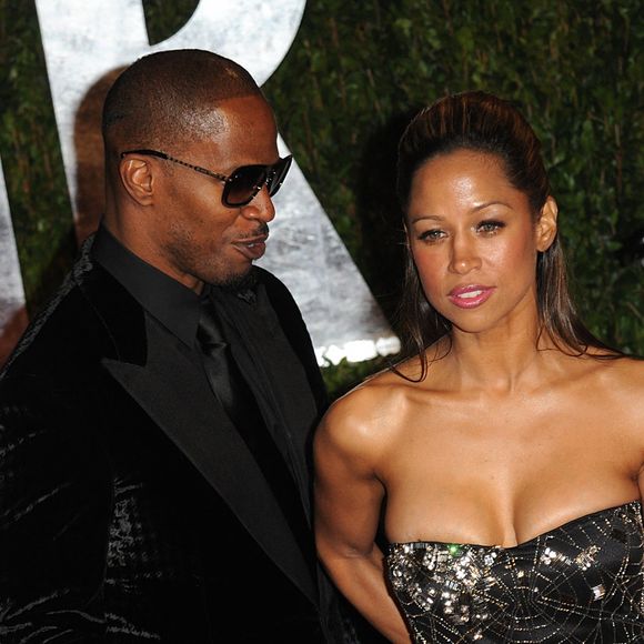 Stacey Dash et Jamie Foxx arrivent à la "Vanity Fair Oscar Party", à la Sunset Tower de Los Angeles. Le 7 mars 2010. @Mehdi Taamallah/ABACAPRESS.COM (Pictured: Stacey Dash, Jamie Foxx)
