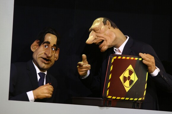 Archives - "Les Guignols de l'info", marionnettes de Nicolas Sarkozy et de Jacques Chirac.