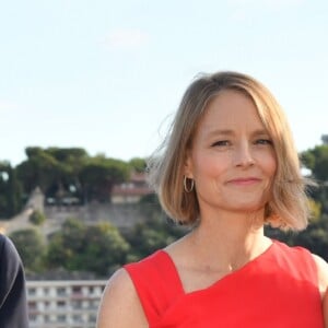 Exclusif - Anne Fontaine, Jodie Foster et Pamela B. Green - Projection du film "Be natural", l'histoire inédite d'Alice Guy-Blaché, la première femme cinéaste de l'histoire, réalisé par Pamela B. Green et A. Fontaine et narré et co-produit par l'actrice J. Foster au cinéma des Beaux Arts à Monaco le 3 octobre 2019. J. Foster et P. B. Green ont également reçu une récompense des mains du prince A. II pour saluer leur engagement, en particulier dans la lutte contre le cancer du sein. Comme chaque année depuis maintenant neuf ans, l'association monégasque Pink Ribbon lance le mois international de sensibilisation du cancer du sein en Principauté. © Bruno Bebert / PRM / Bestimage