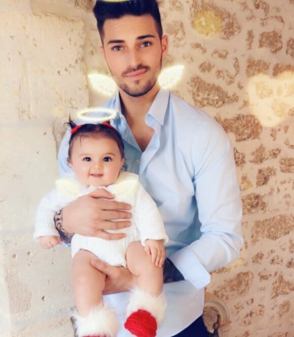 Romain de "La Villa" avec sa fille Mia, photo Instagram, le 25 décembre 2017