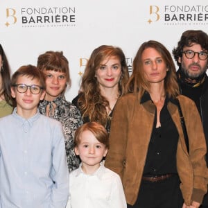 Benjamin Gauthier, Céleste Brunnquell, Sarah Suco, Camille Cottin, Éric Caravaca et Jean-Pierre Darroussin - Remise du prix Cinéma 2019 de la Fondation Barrière pour le film "Les Eblouis" au Publicis Cinémas à Paris le 7 Octobre 2019. © Coadic Guirec/Bestimage