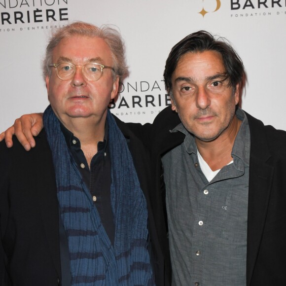 Dominique Besnehard et Yvan Attal - Remise du prix Cinéma 2019 de la Fondation Barrière pour le film "Les Eblouis" au Publicis Cinémas à Paris le 7 Octobre 2019. © Coadic Guirec/Bestimage