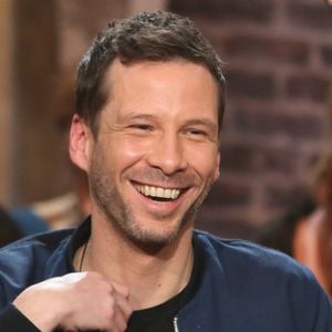 Exclusif - Alex Beaupain - Enregistrement de l'émission "Du côté de chez Dave" à Paris, diffusée le 20 mars 2016 sur France 3. Le 16 février 2016 © CVS/Bestimage