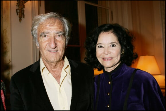 Exclusif - Serge Rezvani et Marie-José Nat à l'Hôtel de Crillon en octobre 2005 pour célébrer les 50 ans de carrière de Jean-Claude Brialy et les 150 ans des Bouffes Parisiens.