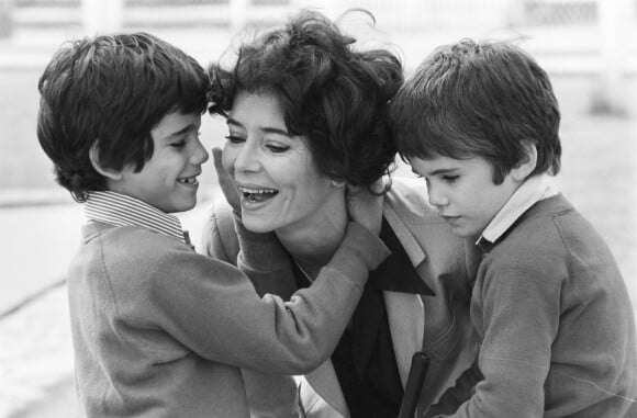 Marie-José Nat avec ses fils au Festival de Deauville en 1981 © Alain Canu via Bestimage