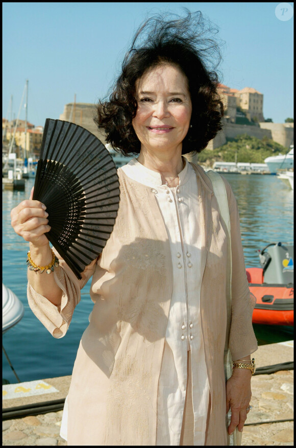 Marie-José Nat à Calvi en 2005, lors de l'enregistrement d'un numéro spécial Corse de Vivement dimanche.