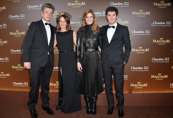 Benjamin Biolay, Camille Cottin, Chiara Mastroianni, Vincent Lacoste - After party du film "Chambre 212 " sur la plage Magnum lors du 72ème Festival International du Film de Cannes le 19 mai 2019. © Veeren/Bestimage