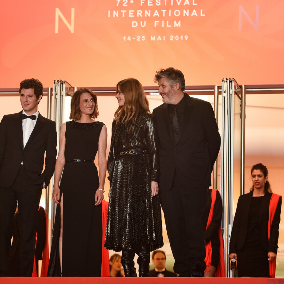 Thierry Frémaux, Benjamin Biolay, Vincent Lacoste, Camille Cottin, Chiara Mastroianni, Christophe Honoré - Montée des marches du film "Diego Maradona" lors du 72ème Festival International du Film de Cannes. Le 19 mai 2019 © Giancarlo Gorassini / Bestimage