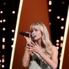 Malik Bentalha : Improbable demande en mariage à Angèle en direct à la télé