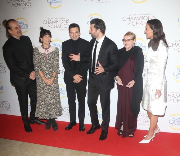 David Harbour, Lily Allen, Sebastian Stan, Adam Schweitzer, Dianne Wiest et Katie Holmes au gala "Champions for Change" à New York, le 17 octobre 2019.
