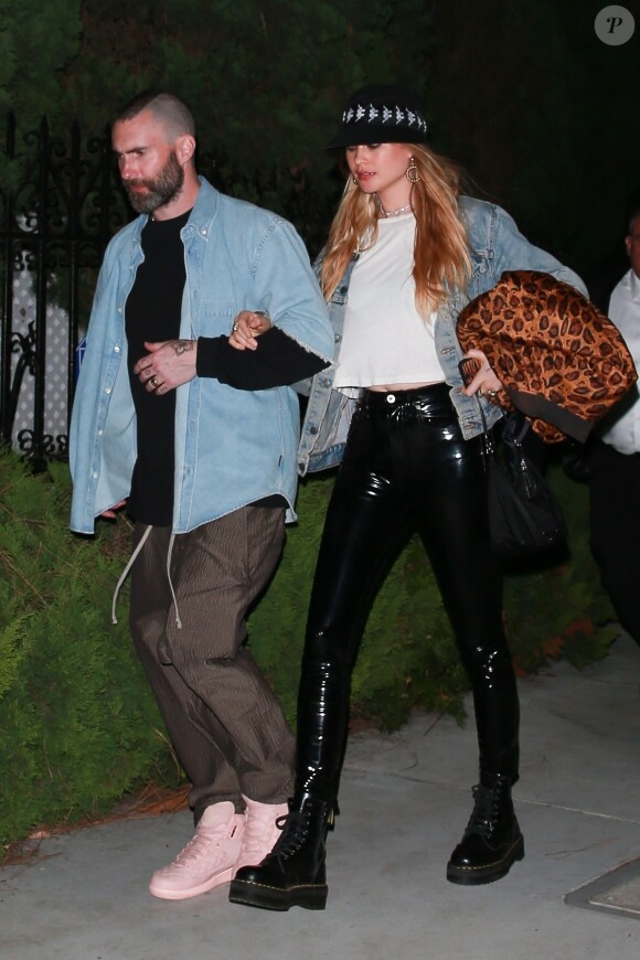 Exclusif - Adam Levine et sa femme Behati Prinsloo ont assisté à la soirée d'anniversaire d'Andrew Watt dans une magnifique demeure du quartier de Beverly Hills à Los Angeles, le 19 octobre 2019.