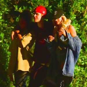 Exclusif - Justin Bieber et sa femme Hailey Baldwin Bieber ont assisté à la soirée d'anniversaire d'Andrew Watt dans une magnifique demeure du quartier de Beverly Hills à Los Angeles, le 19 octobre 2019.