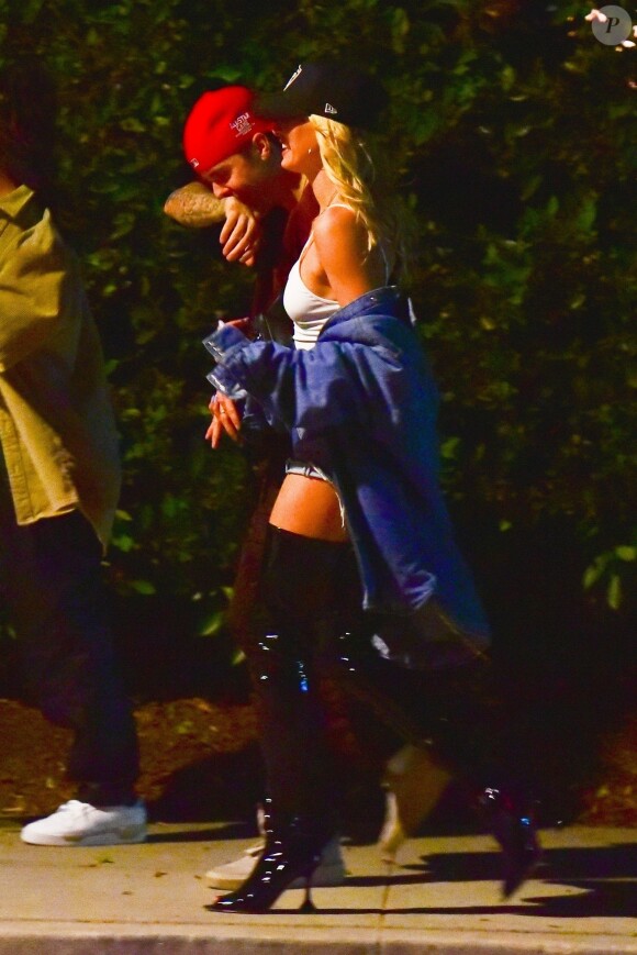 Exclusif - Justin Bieber et sa femme Hailey Baldwin Bieber ont assisté à la soirée d'anniversaire d'Andrew Watt dans une magnifique demeure du quartier de Beverly Hills à Los Angeles, le 19 octobre 2019.
