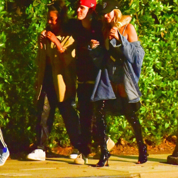 Exclusif - Justin Bieber et sa femme Hailey Baldwin Bieber ont assisté à la soirée d'anniversaire d'Andrew Watt dans une magnifique demeure du quartier de Beverly Hills à Los Angeles, le 19 octobre 2019.