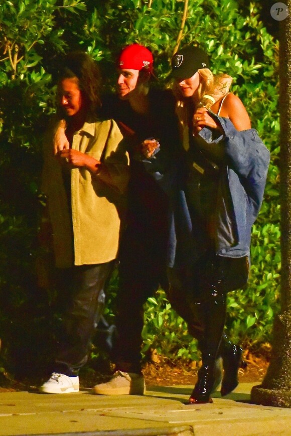 Exclusif - Justin Bieber et sa femme Hailey Baldwin Bieber ont assisté à la soirée d'anniversaire d'Andrew Watt dans une magnifique demeure du quartier de Beverly Hills à Los Angeles, le 19 octobre 2019.