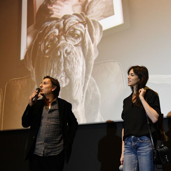 Yvan Attal et sa compagne Charlotte Gainsbourg durant la soirée d'ouverture de la 1ere éditon du Festival Ciné Roman à Nice le 23 octobre 2019. © Bruno Bebert/Bestimage