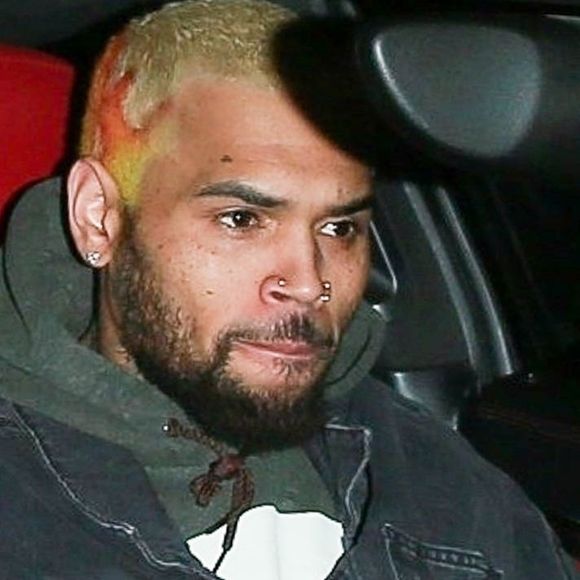 Chris Brown - Les célébrités quittent la soirée d'anniversaire de Drake à Los Angeles, le 24 octobre 2019.23/10/2019 - Los Angeles