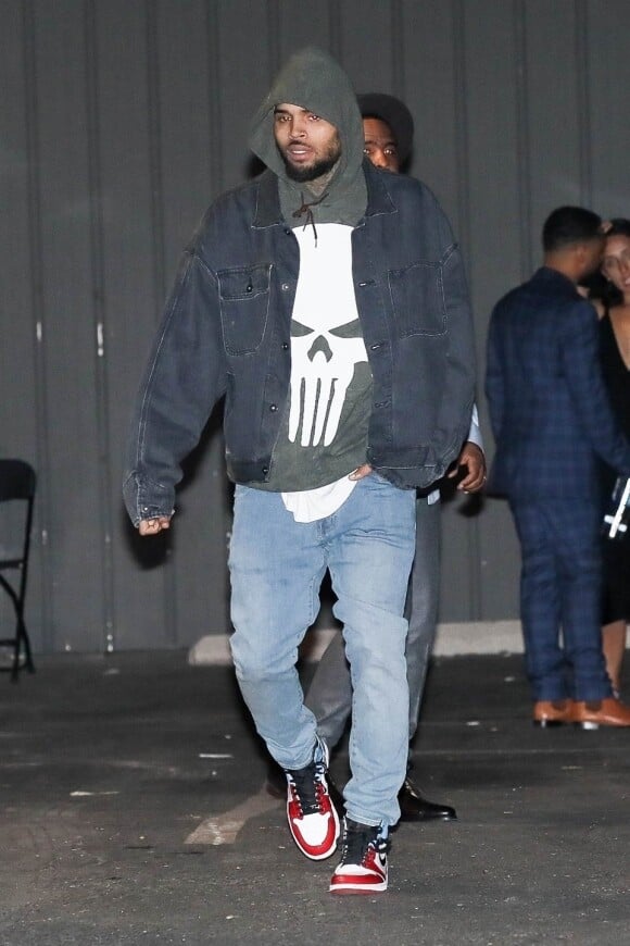 Chris Brown - Les célébrités quittent la soirée d'anniversaire de Drake à Los Angeles, le 24 octobre 2019.24/10/2019 - Hollywood