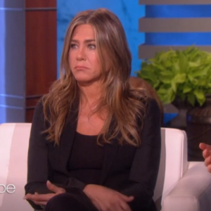 Jennifer Aniston sur le plateau d'Ellen DeGeneres. Octobre 2019.